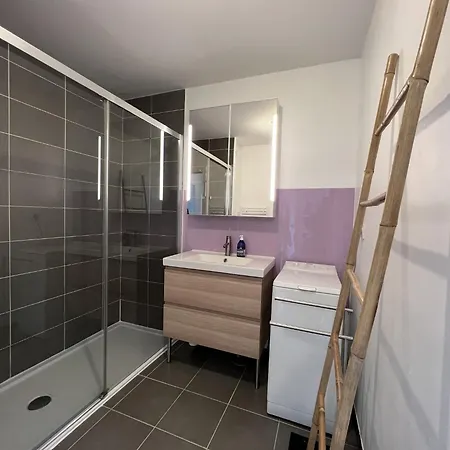 Three-bedroom In شقة بلانياك